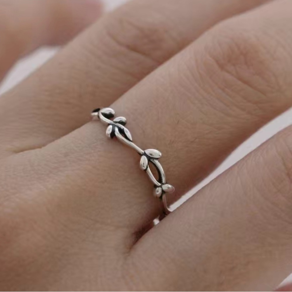 🆕️ New Leaf ring 5 - Picture 1 of 9